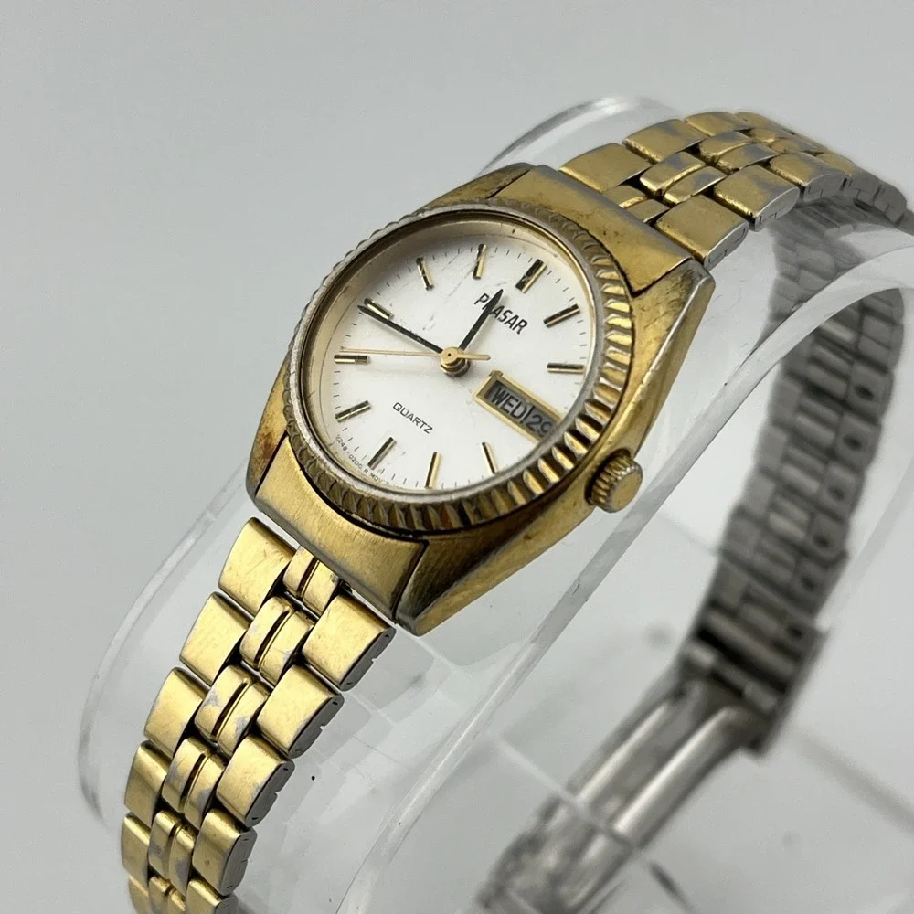 Vtg Pulsar Watch Women 24mm Gold Tone Day Date 6.5